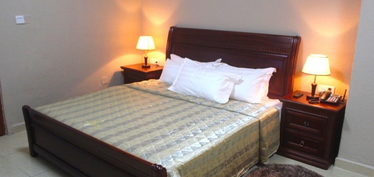 Corina Hotel Μονρόβια Εξωτερικό φωτογραφία
