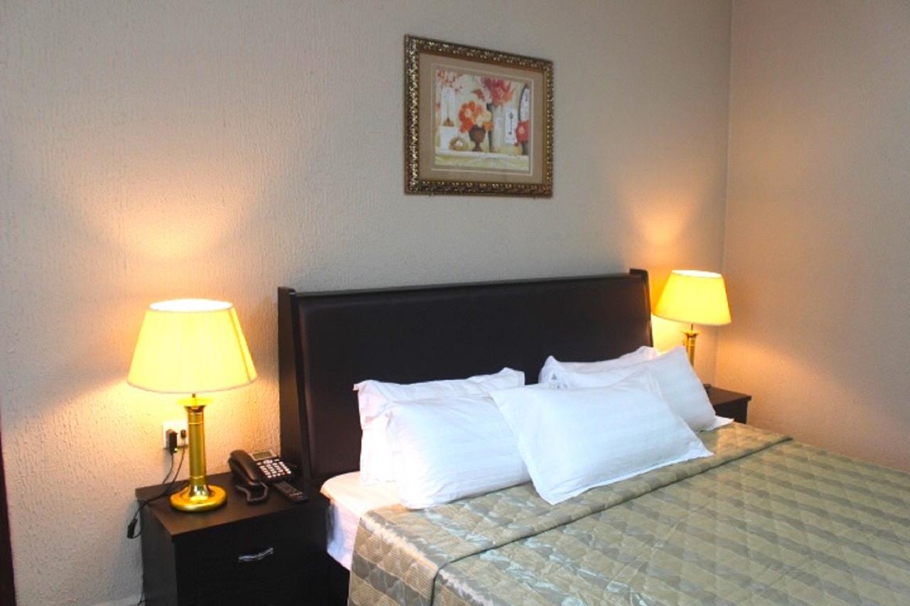 Corina Hotel Μονρόβια Εξωτερικό φωτογραφία