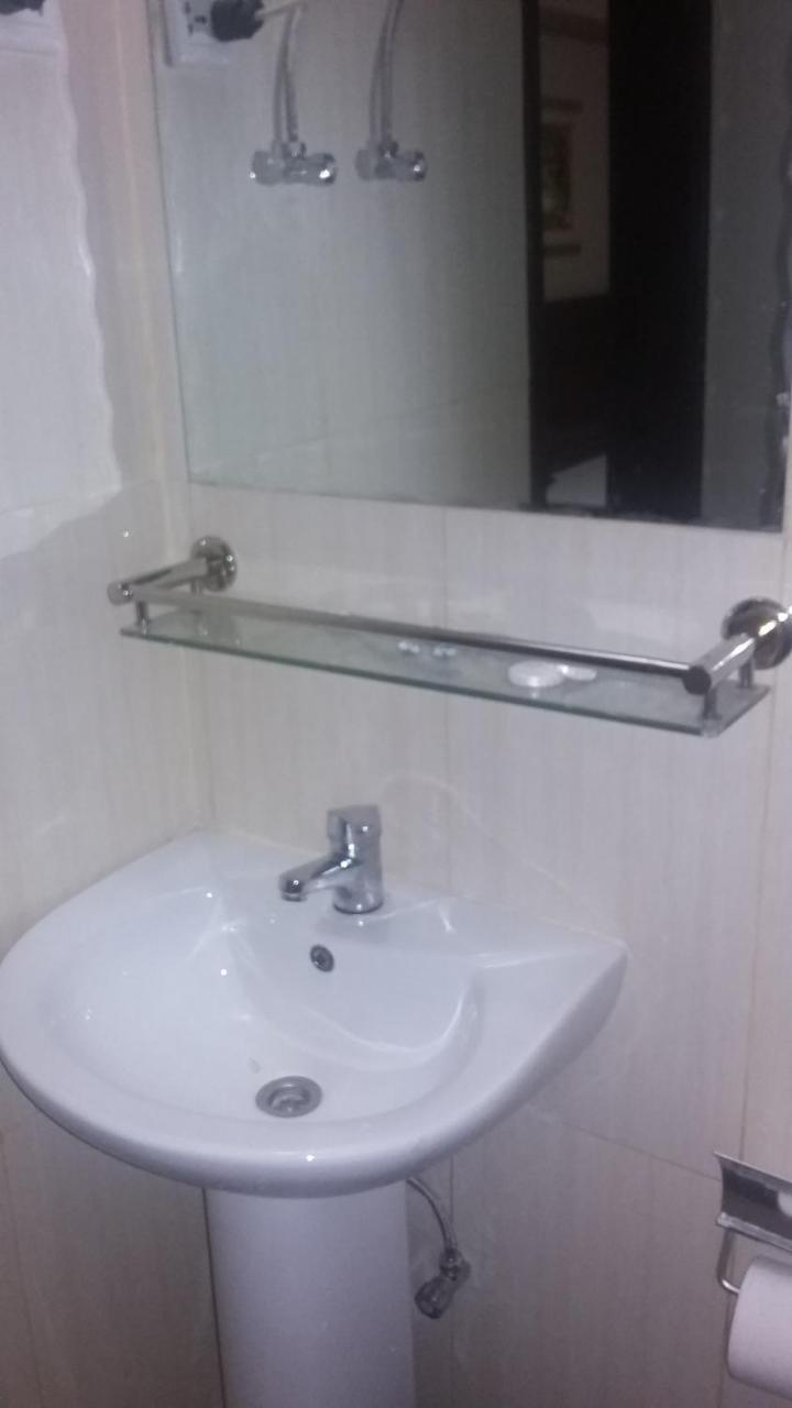 Corina Hotel Μονρόβια Εξωτερικό φωτογραφία
